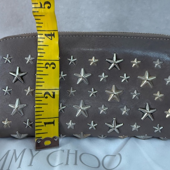 Jimmy Choo Fillipa Taupe Wallet with Star Accents Full inclusion - Picture 4 of 15